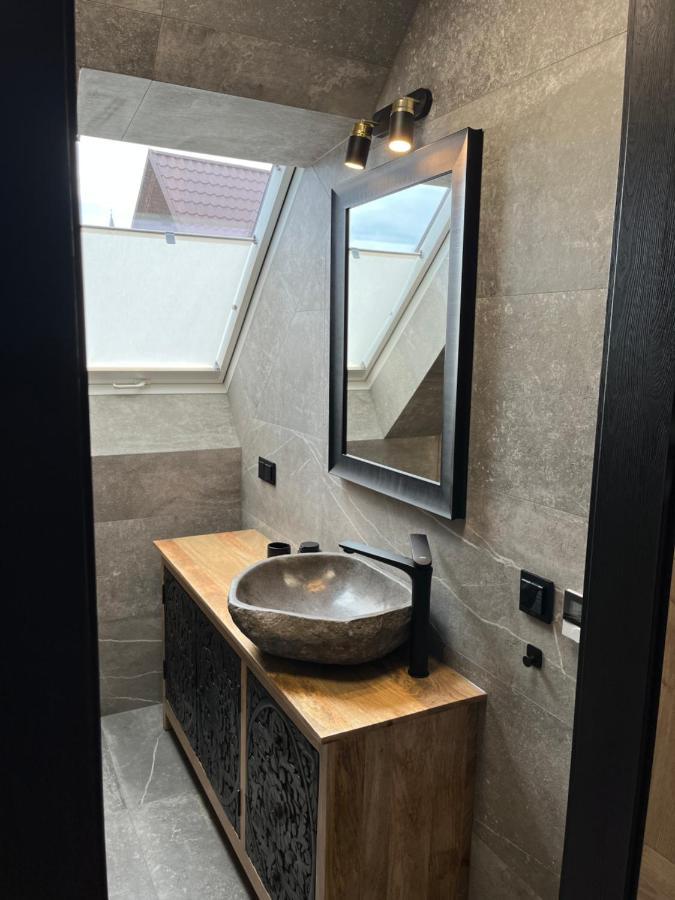 Villaer View &